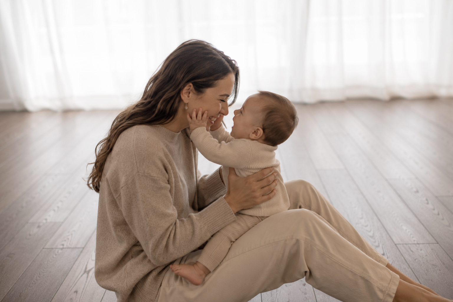 Wachsen und Entdecken – Babys Entwicklung verstehen | Family Bloom